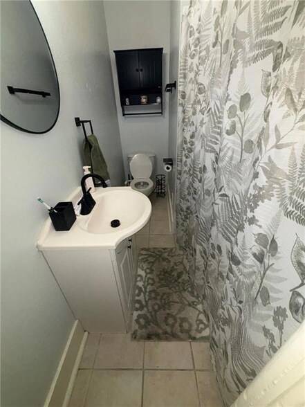 Building Photo - 2427 Peniston St