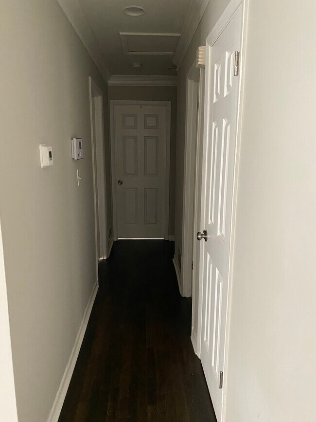 Hallway leading to rooms and bathroom - 1985 Thomasville Dr SE