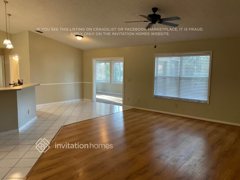 Building Photo - 963 Whisperpine Dr