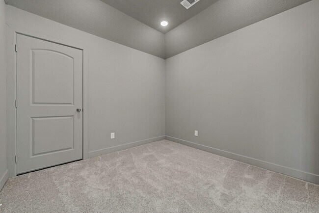 Building Photo - 2722 Sweet Honey Ln