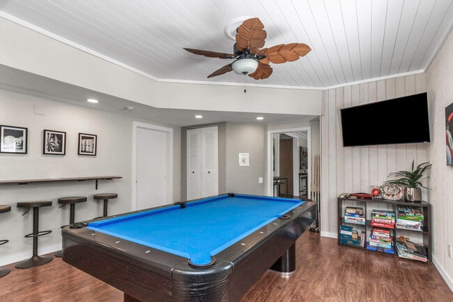 Building Photo - 1679 Tampa Rd