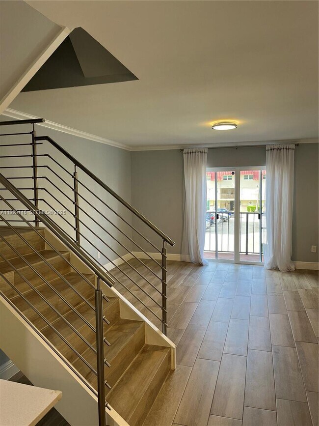 Building Photo - 8650 SW 67th Ave