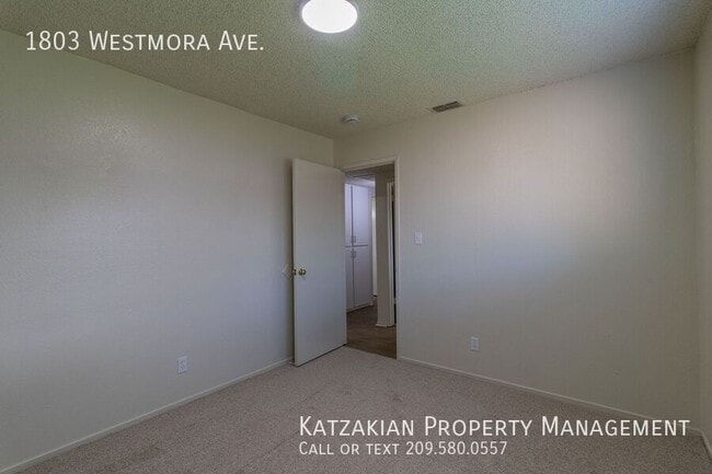 Building Photo - 1803 Westmora Ave