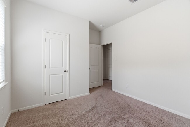 Building Photo - 10642 Lost aples Dr