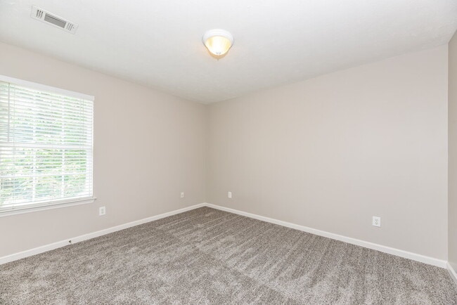 Building Photo - 5525 Craftwood Dr