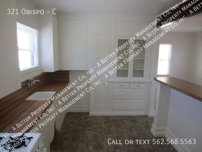 Building Photo - 321 Obispo-C