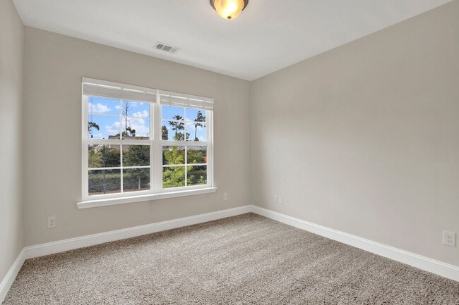 Building Photo - Townhome for Rent