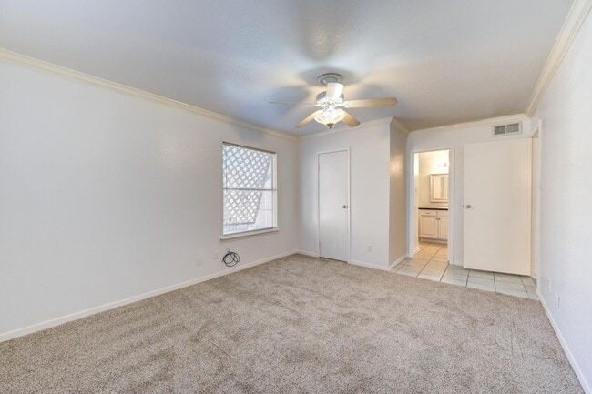 Building Photo - 10202 Forum Park Dr