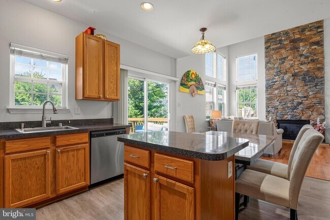 Building Photo - 9097 Phillip Dorsey Way