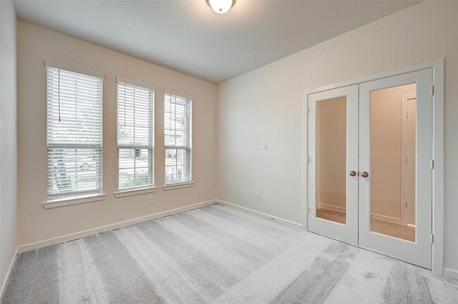 Building Photo - 18822 Fulvetta Haven Way
