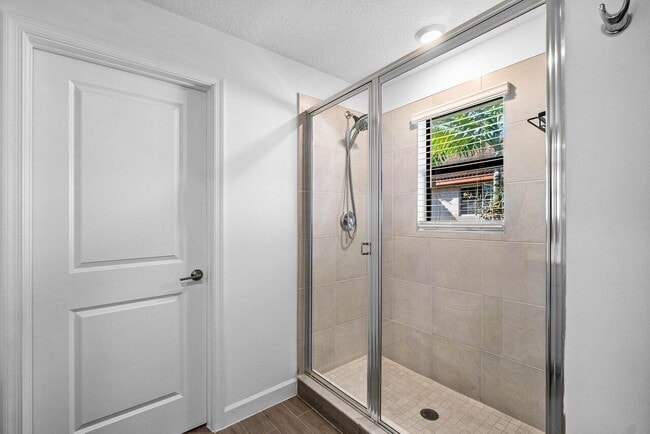 Building Photo - 6001 Woods Edge Cir