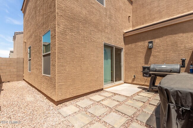 Building Photo - 8216 W Albeniz Pl