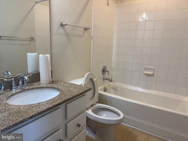 Building Photo - 814 Susan Cir