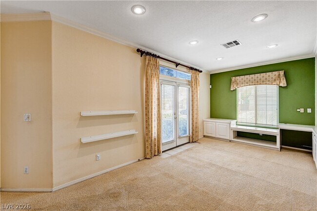 Building Photo - 2544 Kinnard Ave