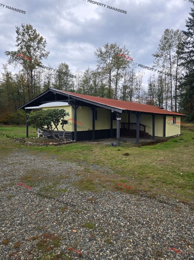 Building Photo - STATUS: *PENDING APPLICATION* | R255F | $1850