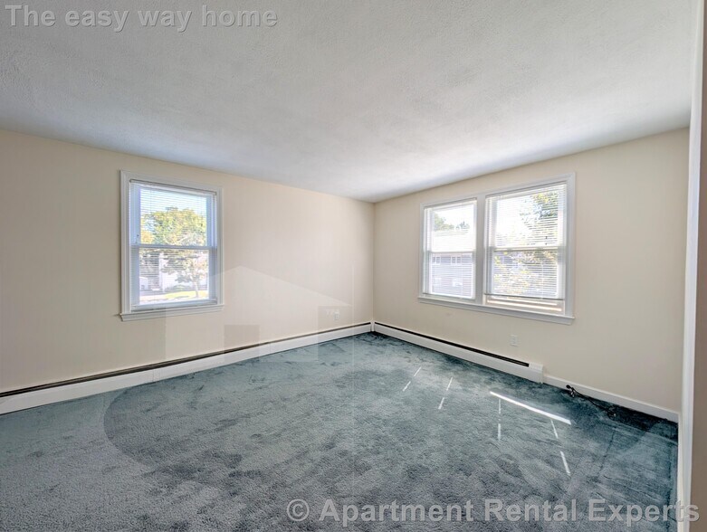 Building Photo - 7 Patrick St