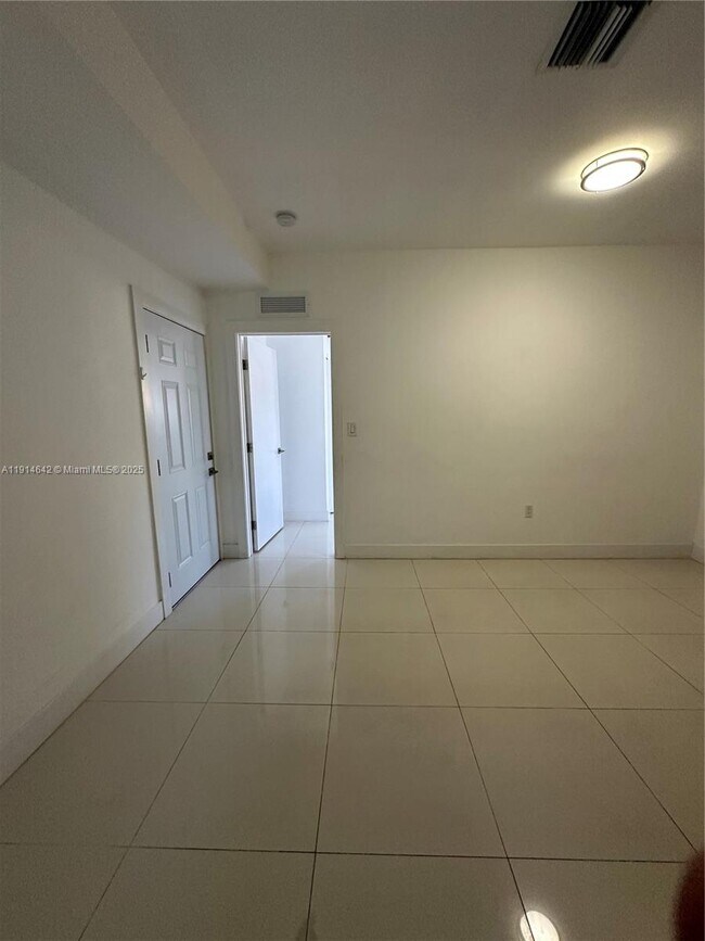 Building Photo - 676 NW 47th St