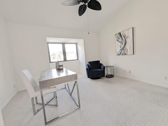 Building Photo - 7894 Granada Pl