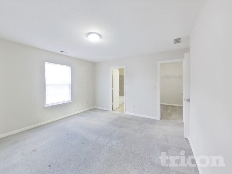 Building Photo - 7260 Kidwell Dr
