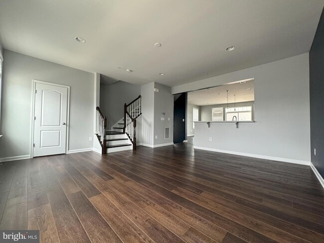 Building Photo - 9067 Fox Stream Way