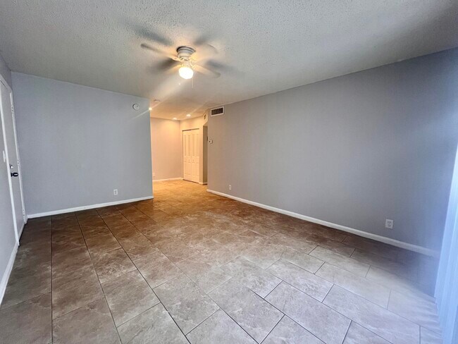 Building Photo - 1500 N Congress Ave