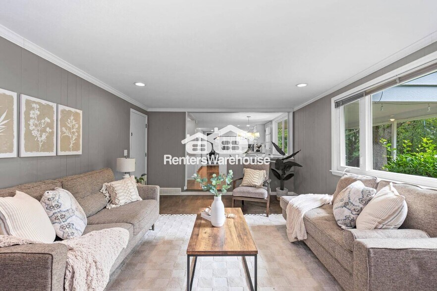 Building Photo - 3966 S Magnolia Way