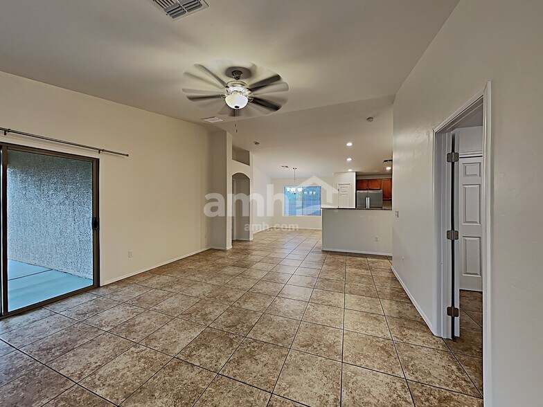 Building Photo - 866 E Ashburn Mountain Dr