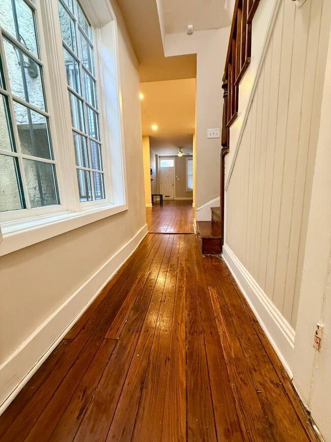 Building Photo - 124 W Hamburg St