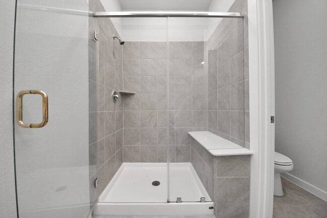 Building Photo - 3830 Glossy Lk Dr