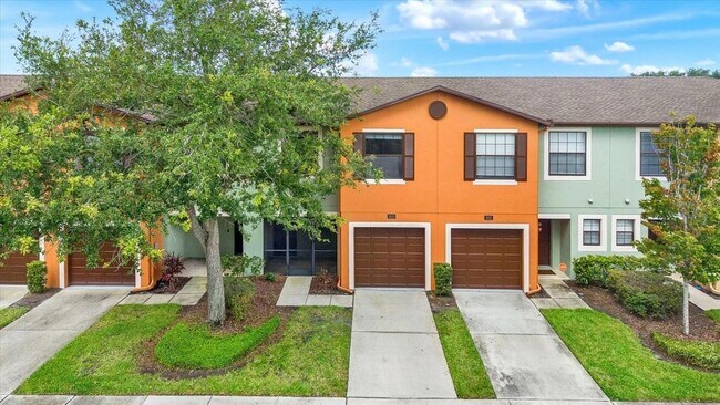 Building Photo - 2630 Edgewater Falls Dr