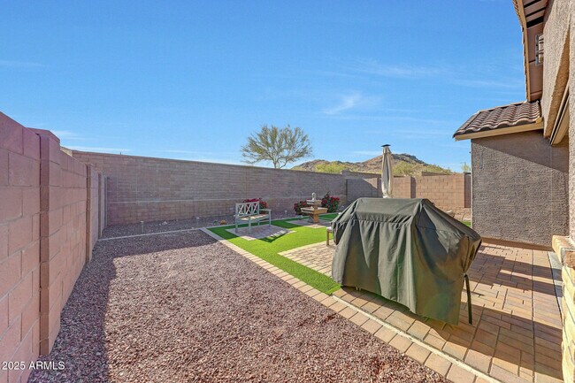 Building Photo - 8490 S 165th Dr