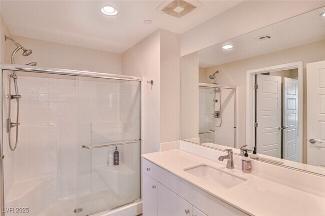 Building Photo - 11290 Hidden Peak Ave