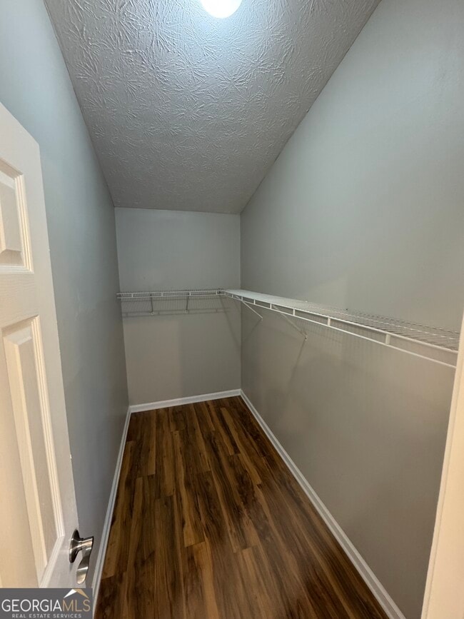Building Photo - 2080 Racquet Club Cir NW