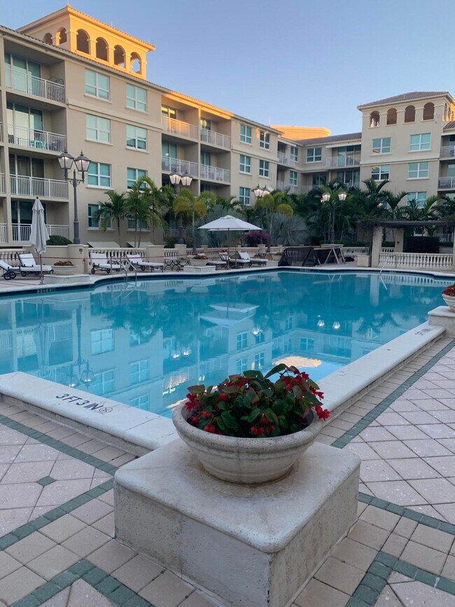 Building Photo - 99 SE Mizner Blvd