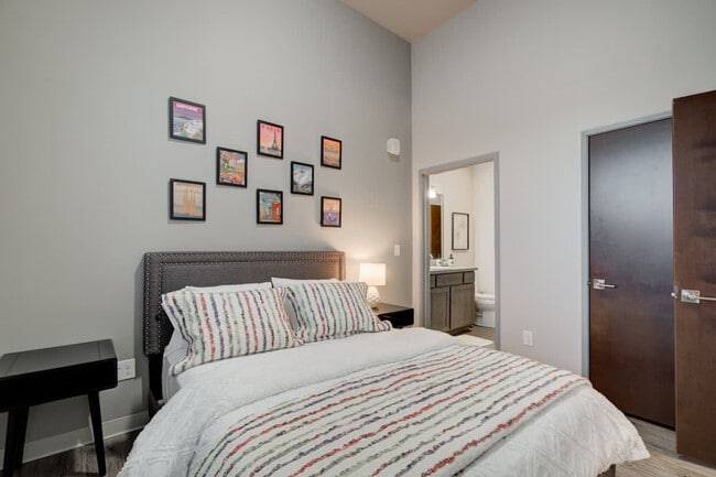 Building Photo - 2210 Remington Way