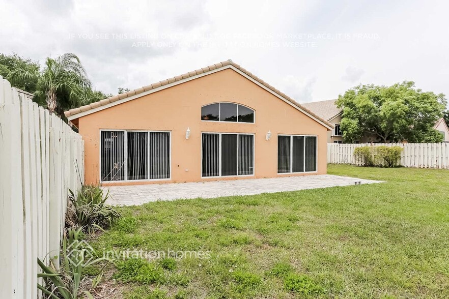 Building Photo - 4337 Onega Cir