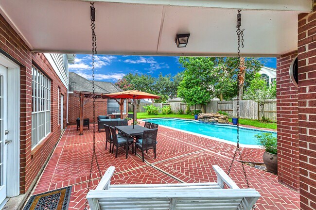 Building Photo - 23002 Cherrington Ct