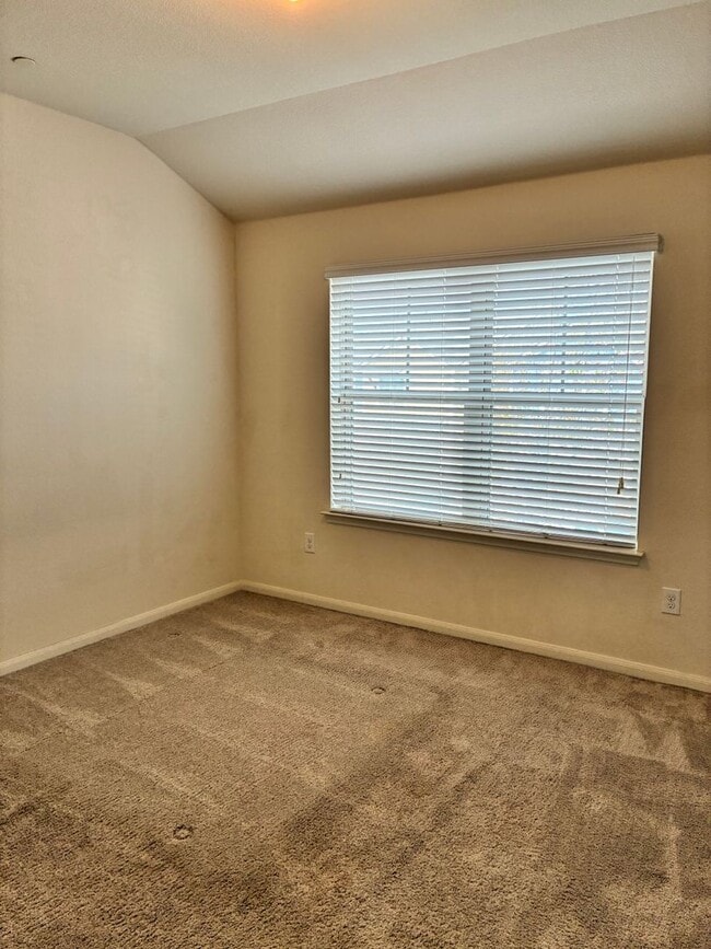 Building Photo - Bright 3BR 3BA Home w/ Community Pool & Dog Park • Fenced Backyard • Attached Garage in Round Rock