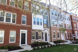 Building Photo - 10815 Cedar Ave