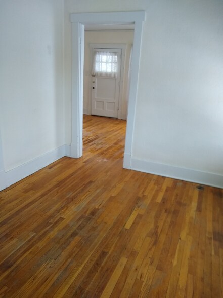 Building Photo - 3196 Ames St