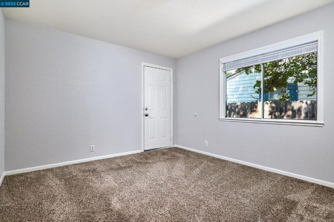 Building Photo - 2647 Garden Ave