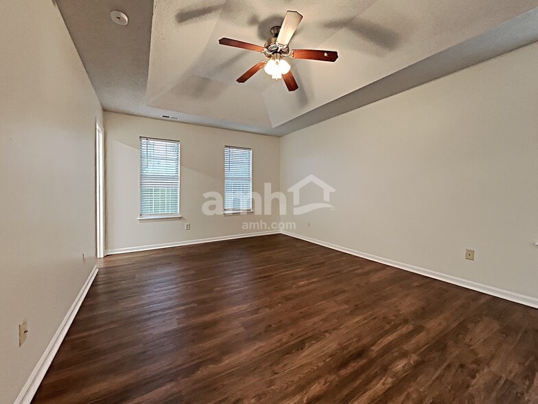 Building Photo - 14826 Rolling Sky Dr
