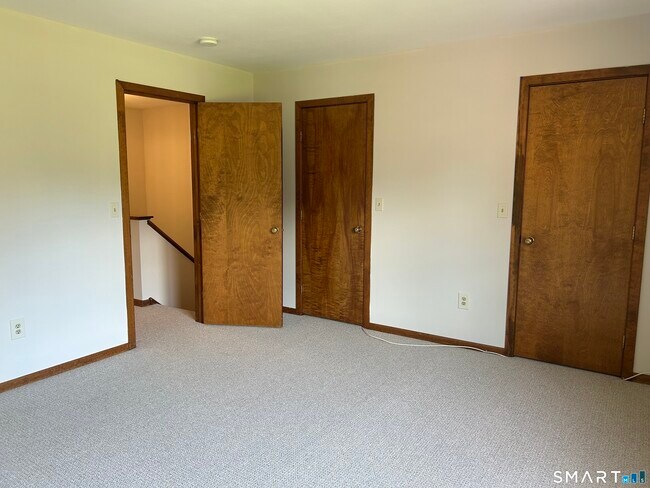 Building Photo - 17 Eagle Rock Cir