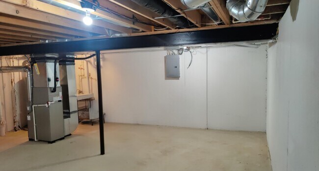 Building Photo - 3054 Forest Creek Ct