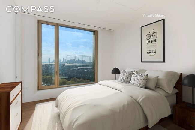 Building Photo - 551 W 21st St