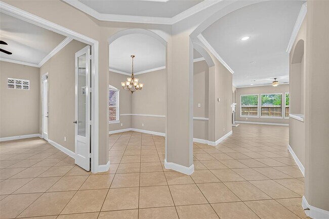 Building Photo - 4435 Calvet Forest Dr