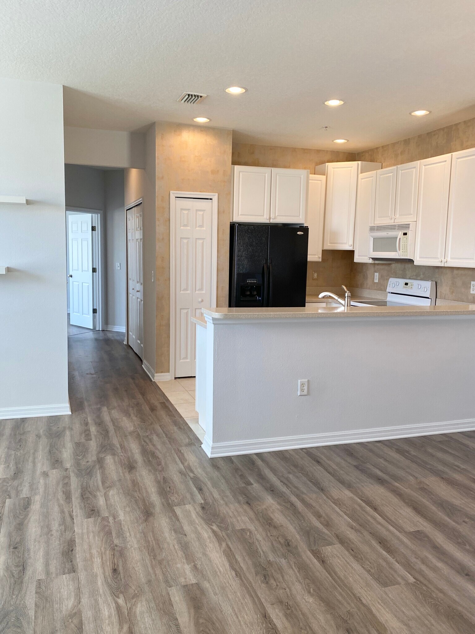 Building Photo - 4228 Via Piedra Cir