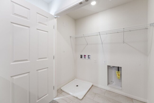 Building Photo - Be the first to live in this brand-new expansive two-story former model home!