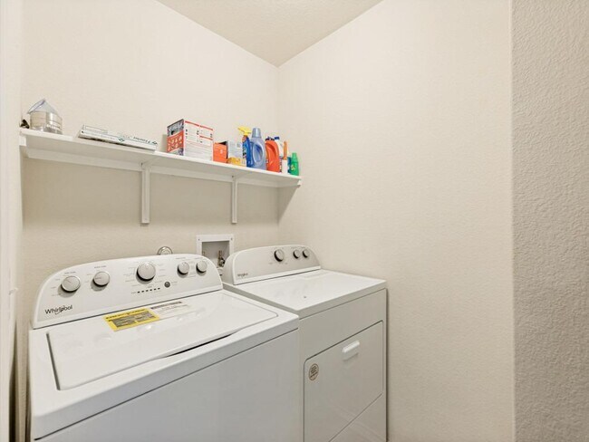 Building Photo - 6909 Longford Trail