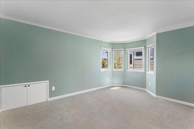 Building Photo - 53 Bay Park Terrace